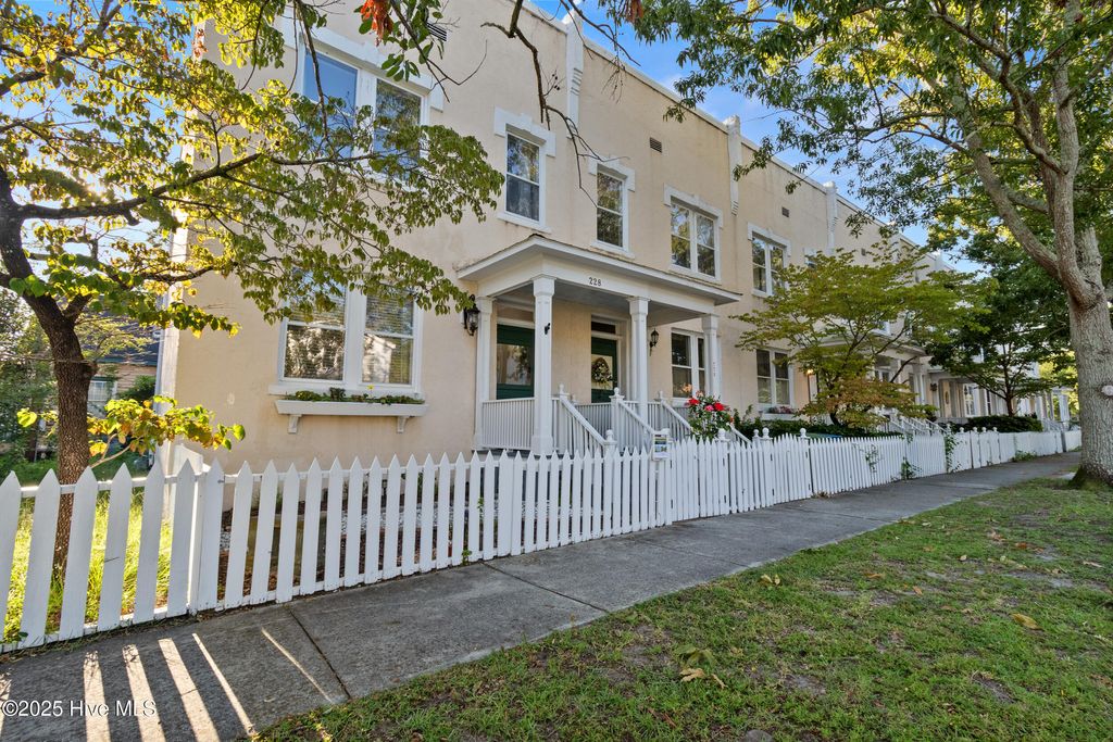 Photo of 228 Mcrae Street, Wilmington, NC 28401 (MLS # 100514973)