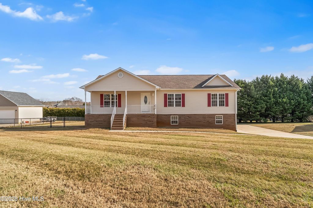 Photo of 4698 Grace Chapel Road, Granite Falls, NC 28630 (MLS # 100550359)