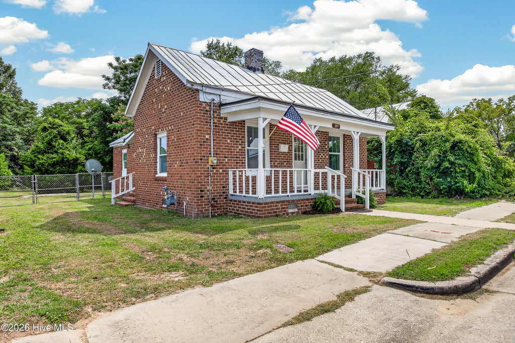 Photo of 109 E South Street, Kinston, NC 28501 (MLS # 100580448)