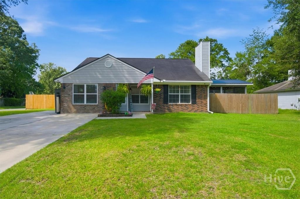 Photo of 11 Jack Snipe Court W, Richmond Hill, GA 31324 (MLS # SA360593)