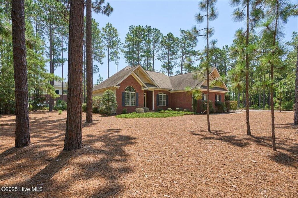 Photo of 8 Rutledge Lane, Pinehurst, NC 28374 (MLS # 100570483)