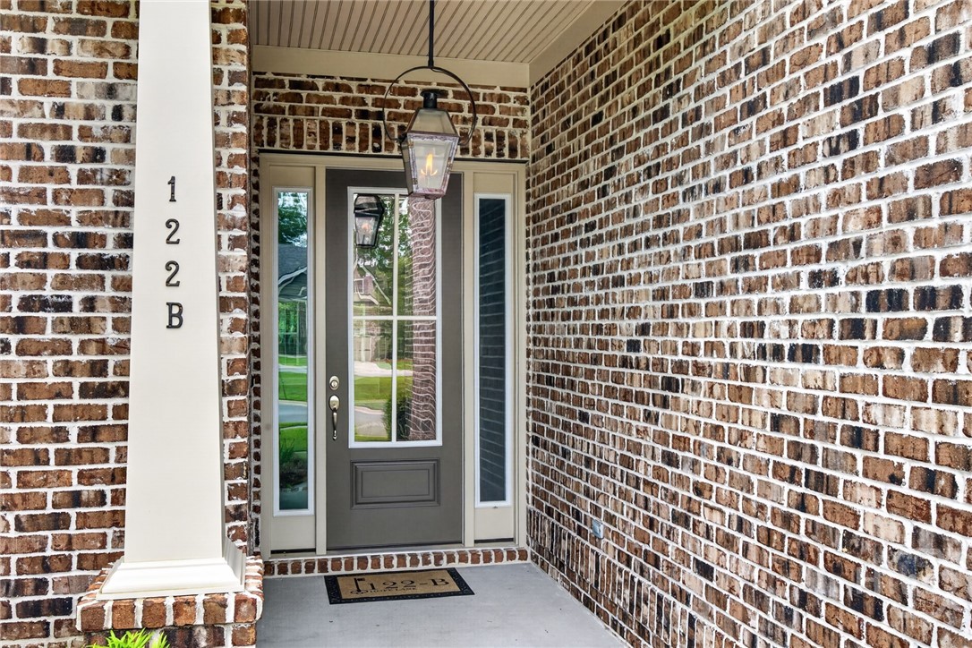 122 Hope Lane B