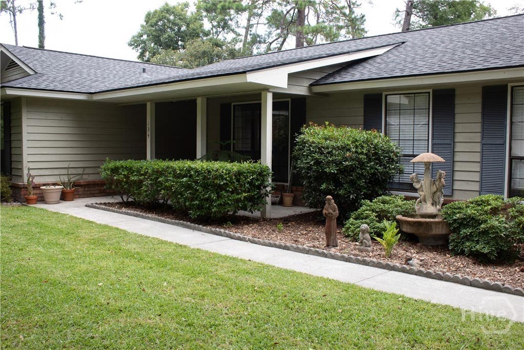 Photo of 134 Blue Heron Drive, Savannah, GA 31410 (MLS # SA362046)