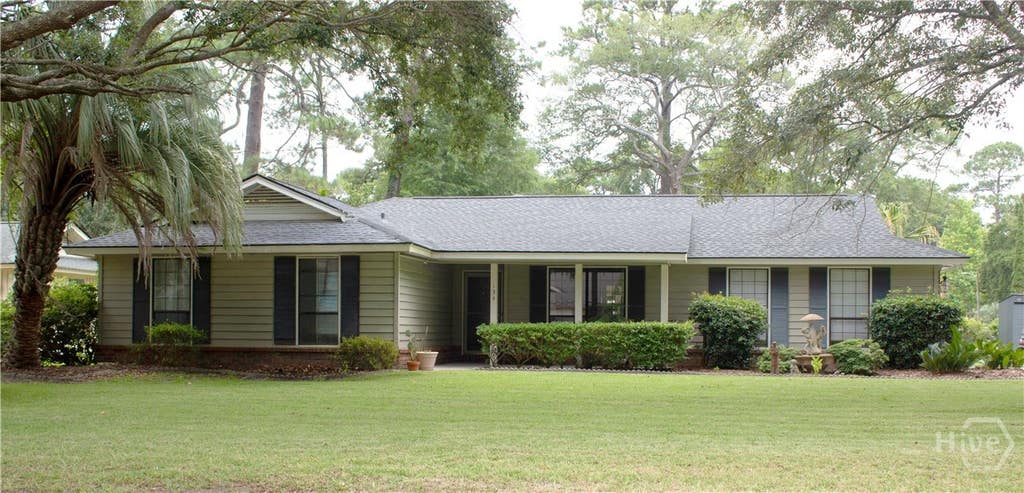 Photo of 134 Blue Heron Drive, Savannah, GA 31410 (MLS # SA362046)
