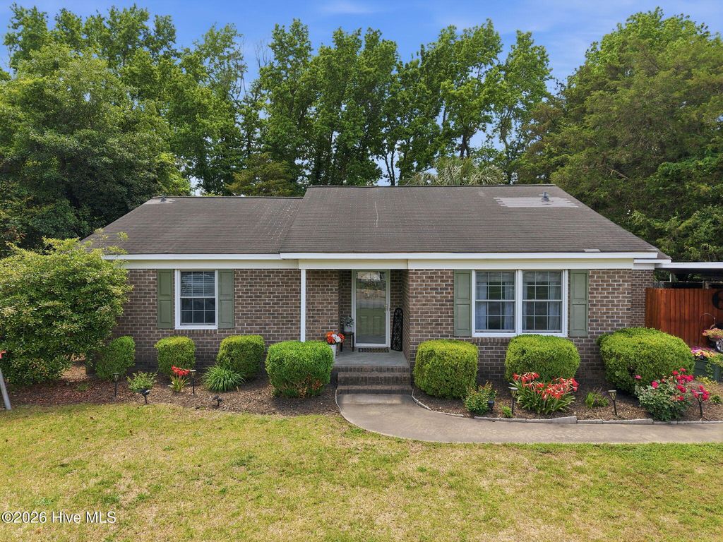 Photo of 103 King Arthur Road, Greenville, NC 27858 (MLS # 100571968)