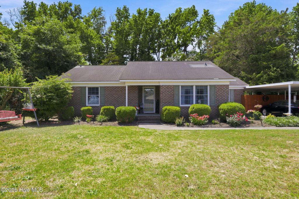 Photo of 103 King Arthur Road, Greenville, NC 27858 (MLS # 100571968)