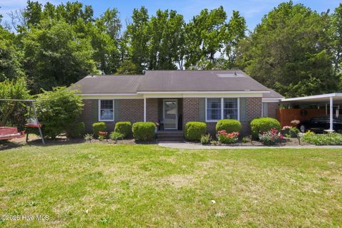 Homes For Sale - 103 King Arthur Road<br/> Pitt County, Greenville, NC 27858