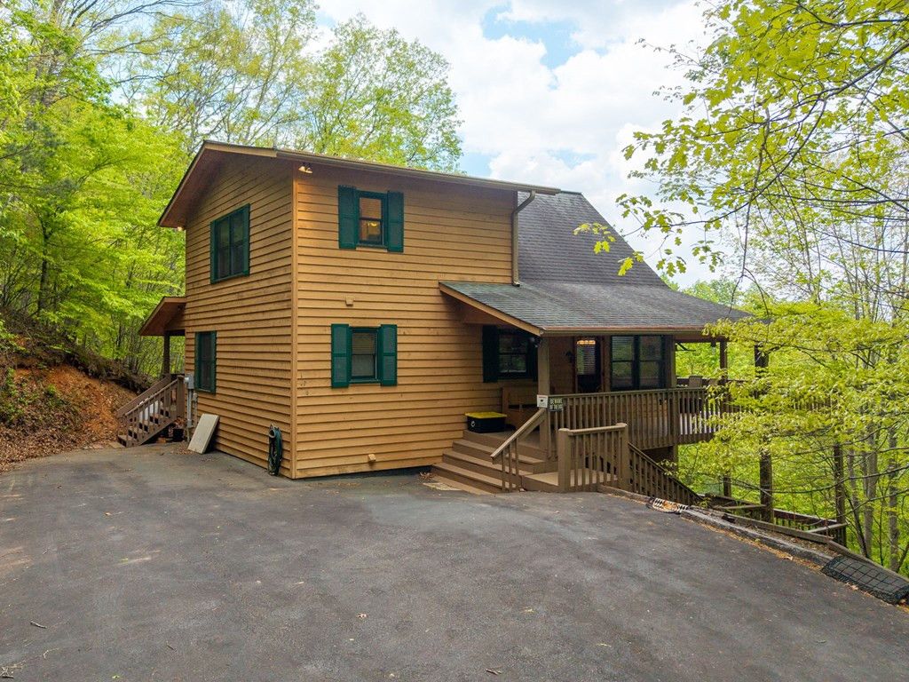 Photo of 176 New Castle Road, Murphy, NC 28906 (MLS # 98544335)