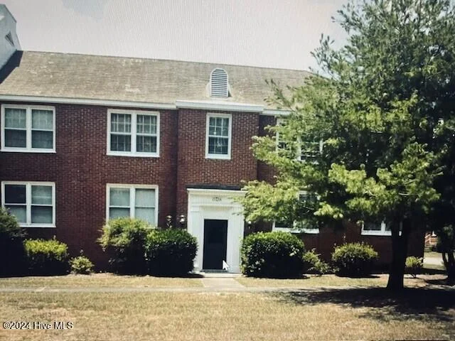 2940 Oleander Drive Unit D-16