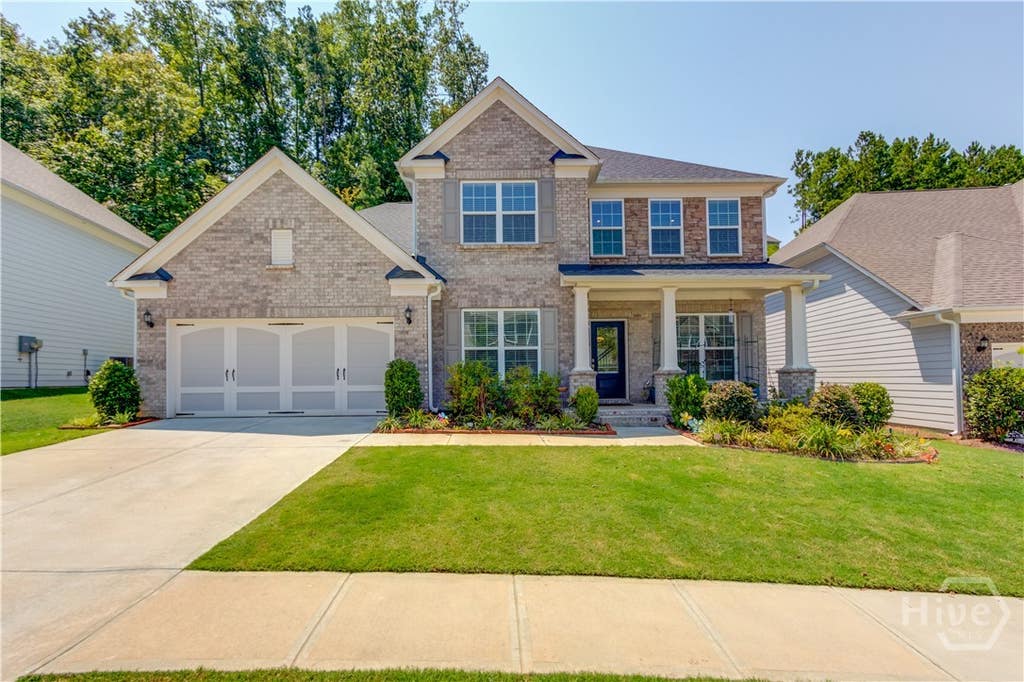 Photo of 4819 Sierra Creek Drive, Hoschton, GA 30048 (MLS # CL362653)