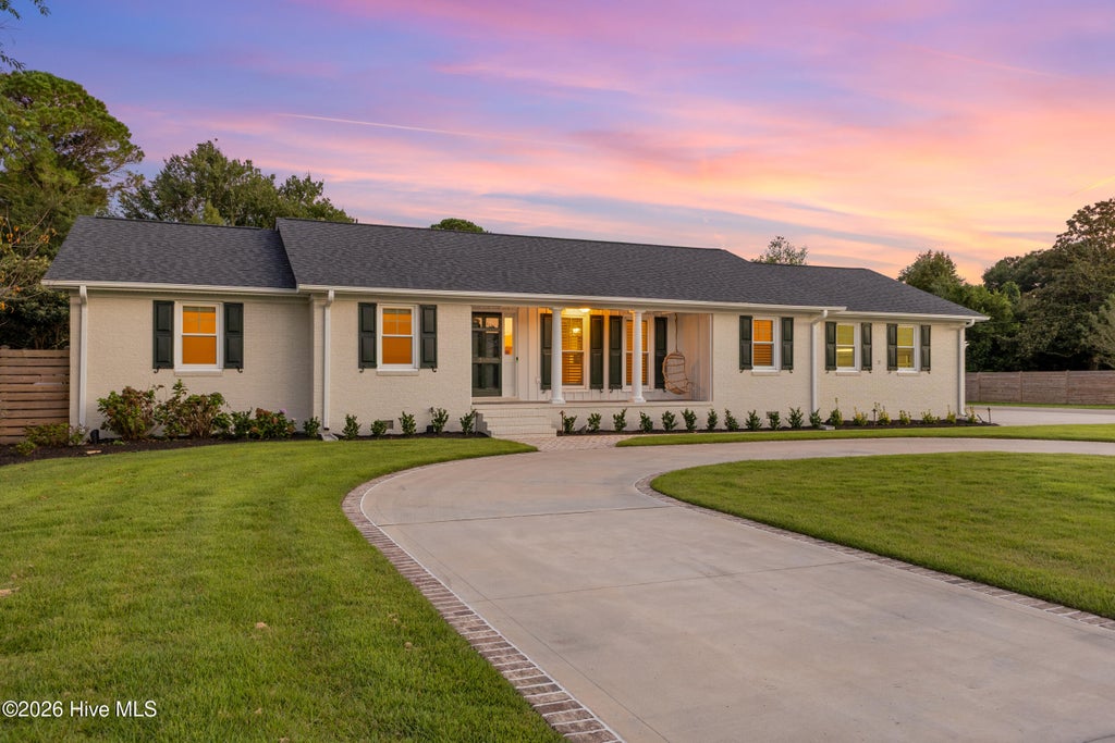 Photo of 310 Bretonshire Road, Wilmington, NC 28405 (MLS # 100601089)