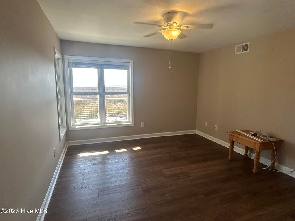 Photo of 9111 Riverview Drive, New Bern, NC 28560 (MLS # 100547179)