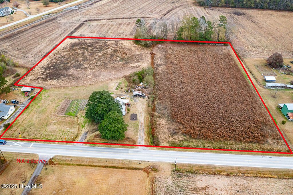 Photo of 117 Tuscarora Rhems Road, New Bern, NC 28562 (MLS # 100545114)