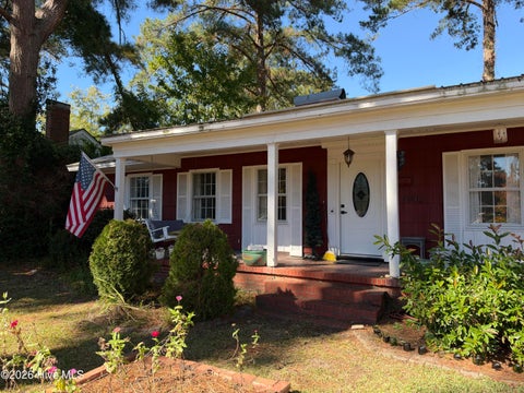 Photo of 1902 Trent Boulevard, New Bern, NC 28560 (MLS # 100612931)