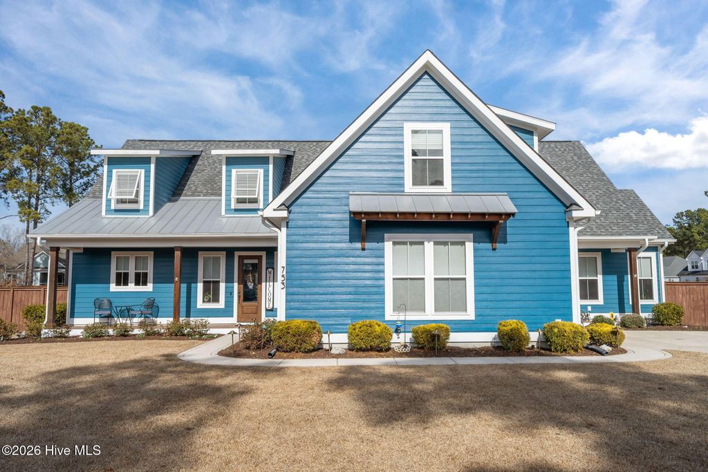 Photo of 753 Crown Pointe Drive, Hampstead, NC 28443 (MLS # 100555870)