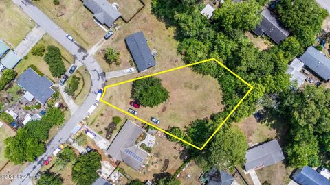 Tiny photo for 4614 Lord Elkins Road, Wilmington, NC 28405 (MLS # 100574046)