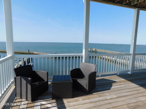 Condo For Rent - 142 S Ferry Dock Road #C<br/> Harkers Island, NC 28531