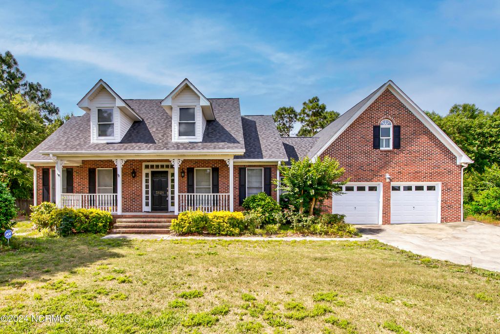 Photo of 3128 Braemar Lane, Wilmington, NC 28409 (MLS # 100560204)