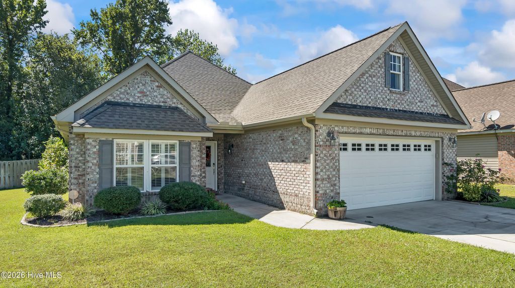 Photo of 239 Silver Creek Loop, Sneads Ferry, NC 28460 (MLS # 100566448)