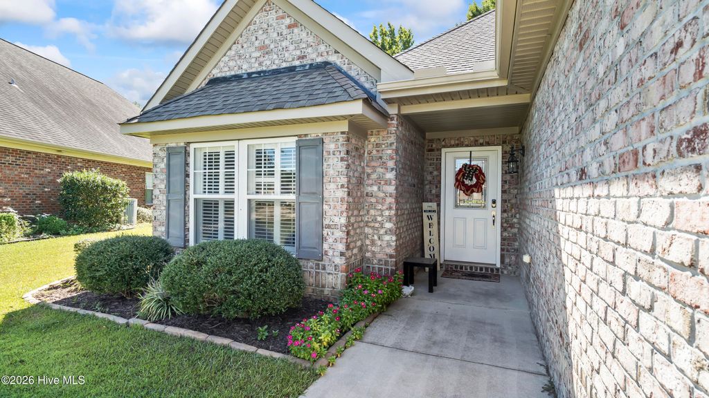 Photo of 239 Silver Creek Loop, Sneads Ferry, NC 28460 (MLS # 100566448)