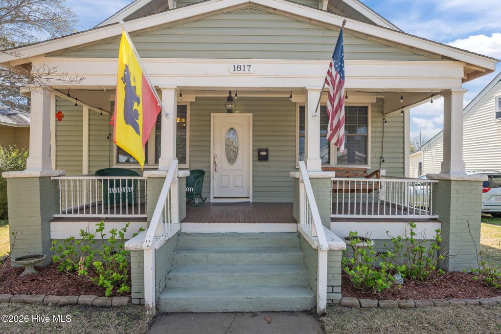 Photo of 1817 Spencer Avenue, New Bern, NC 28560 (MLS # 100560141)