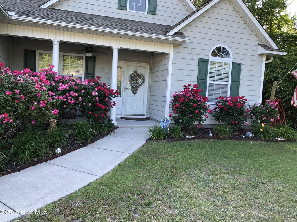 Photo of 408 N Belvedere Drive, Hampstead, NC 28443 (MLS # 100549183)