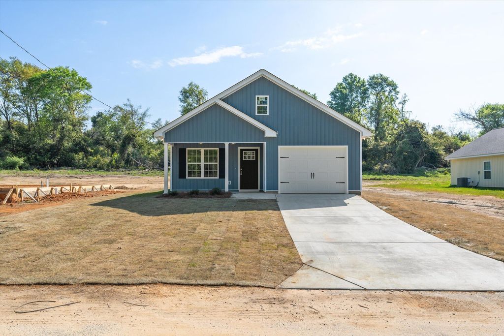 Photo of 631 Clary Street, Thomson, GA 30824 (MLS # 553829)