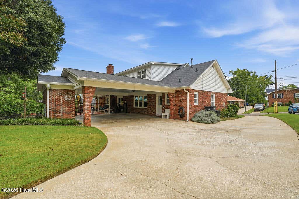 Photo of 2704 Bolling Road, Augusta, GA 30909 (MLS # 100593717)