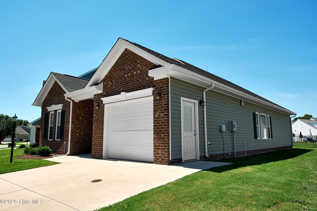 Photo of 128 Spoonbill Loop, Elizabeth City, NC 27909 (MLS # 100578521)