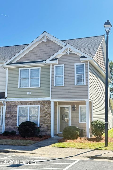 Townhouse For Sale - 4136 Kittrell Farms Drive #V8<br/> Pitt County, Greenville, NC 27858