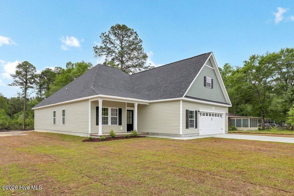 Photo of 469 Fowler Manning Road, Richlands, NC 28574 (MLS # 100540682)