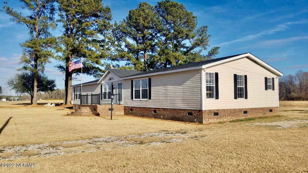 Photo of 3426 Haynes Lennon Highway, Chadbourn, NC 28431 (MLS # 100591656)