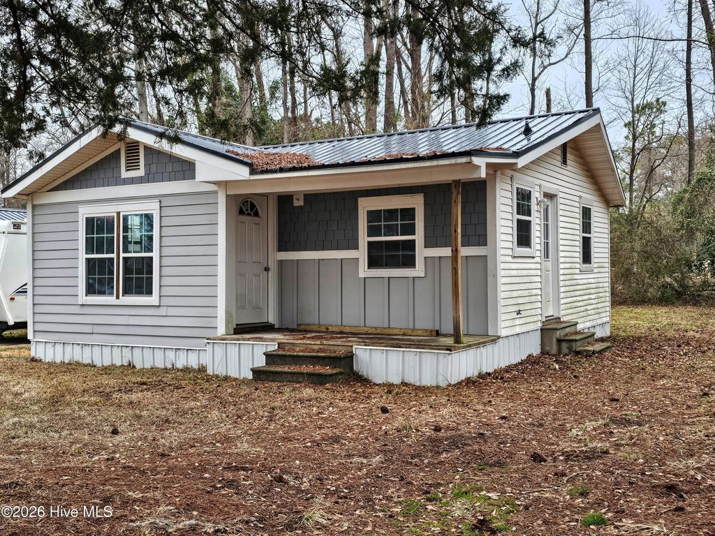 Photo of 410 Devane Street, Wallace, NC 28466 (MLS # 100555064)