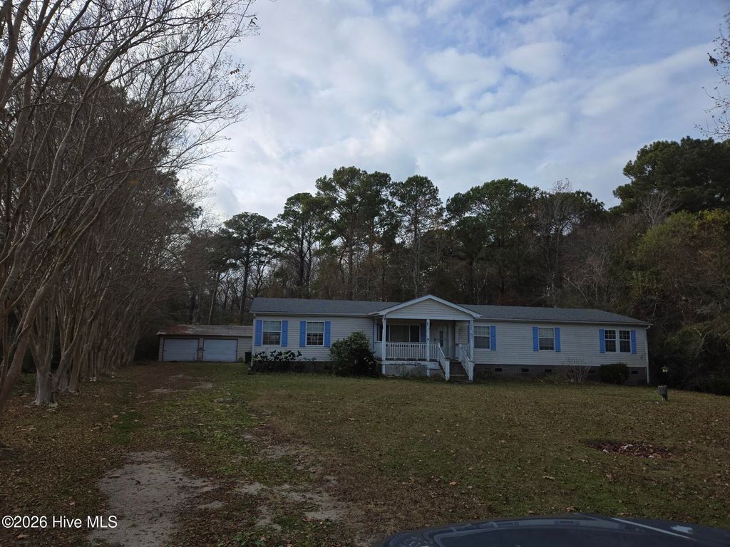 Photo of 110 Southwest Drive, Newport, NC 28570 (MLS # 100551283)
