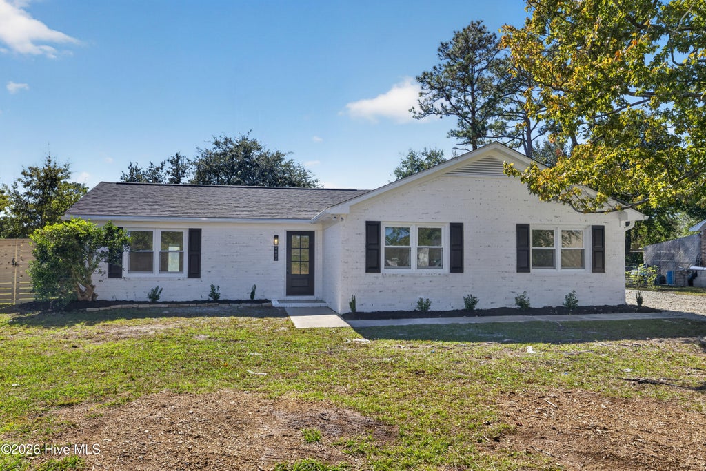 Photo of 4822 W Rye Lane, Wilmington, NC 28405 (MLS # 100612952)