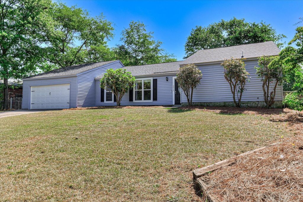Photo of 2015 Bridgewater Drive, Augusta, GA 30907 (MLS # 554780)