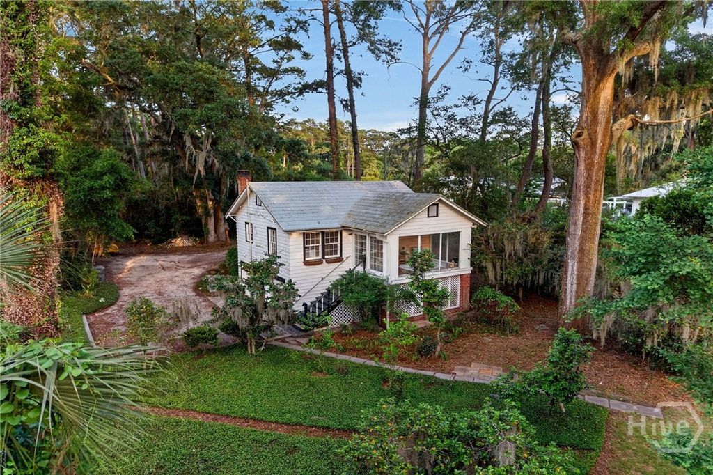 Photo of 289 Center Drive, Savannah, GA 31406 (MLS # SA353353)