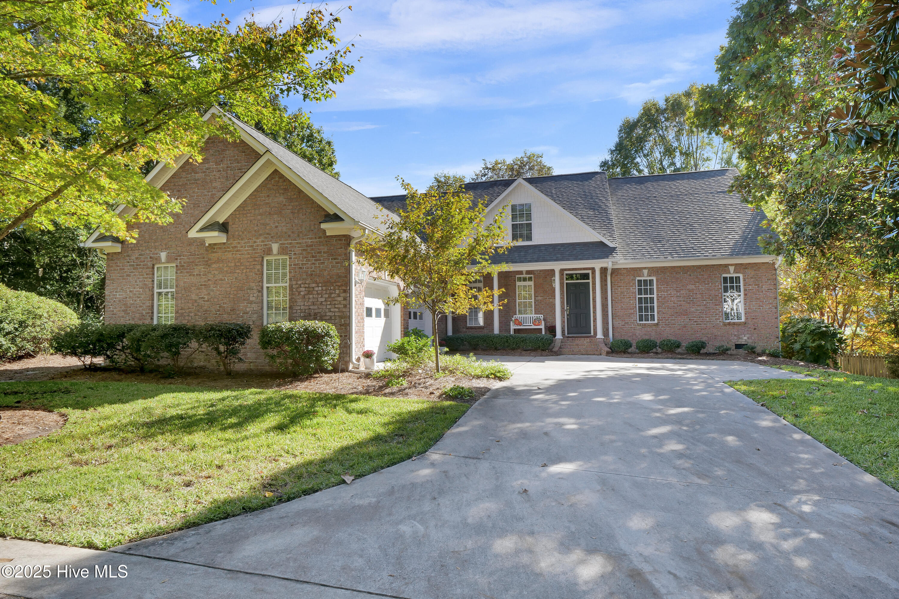 1404 Halcyon Lane