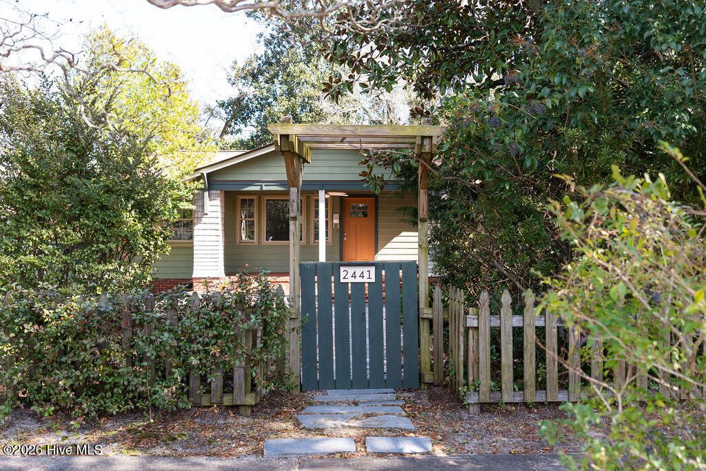 Photo of 2441 Jefferson Street, Wilmington, NC 28401 (MLS # 100554317)