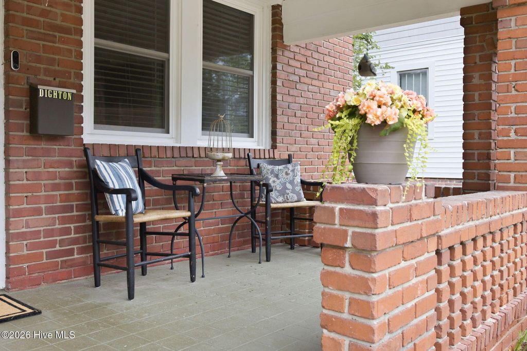 Photo of 316 N Charlotte Street, Washington, NC 27889 (MLS # 100570101)