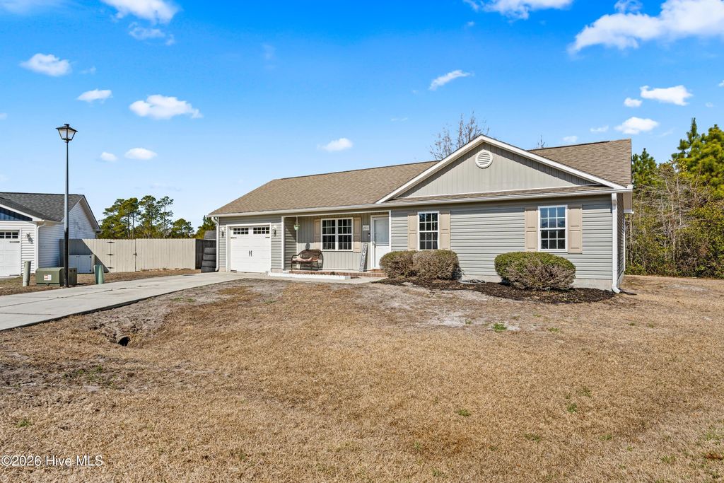 Photo of 201 Michel Court, Hubert, NC 28539 (MLS # 100558197)