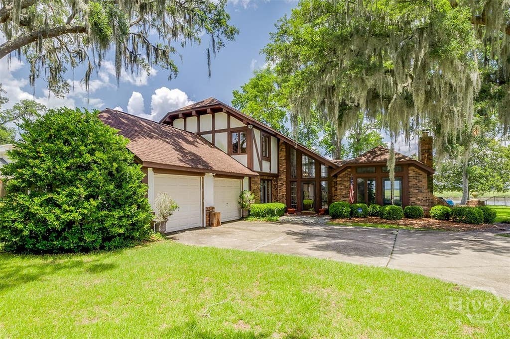 Photo of 179 Ogeechee Drive, Richmond Hill, GA 31324 (MLS # SA359347)