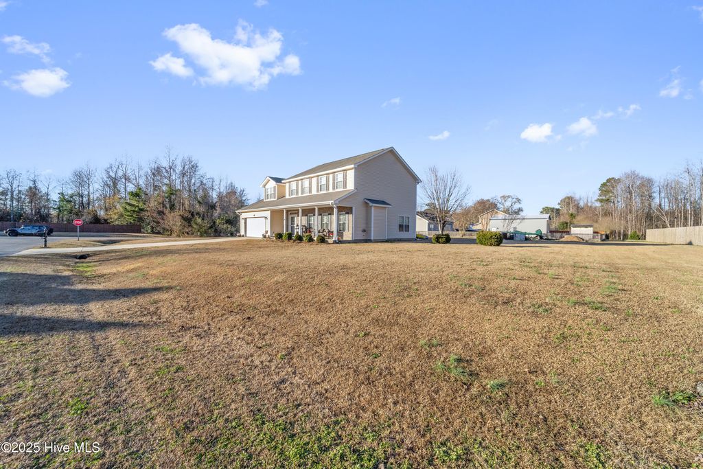 Photo of 501 Sunset Strip, Jacksonville, NC 28540 (MLS # 100546959)