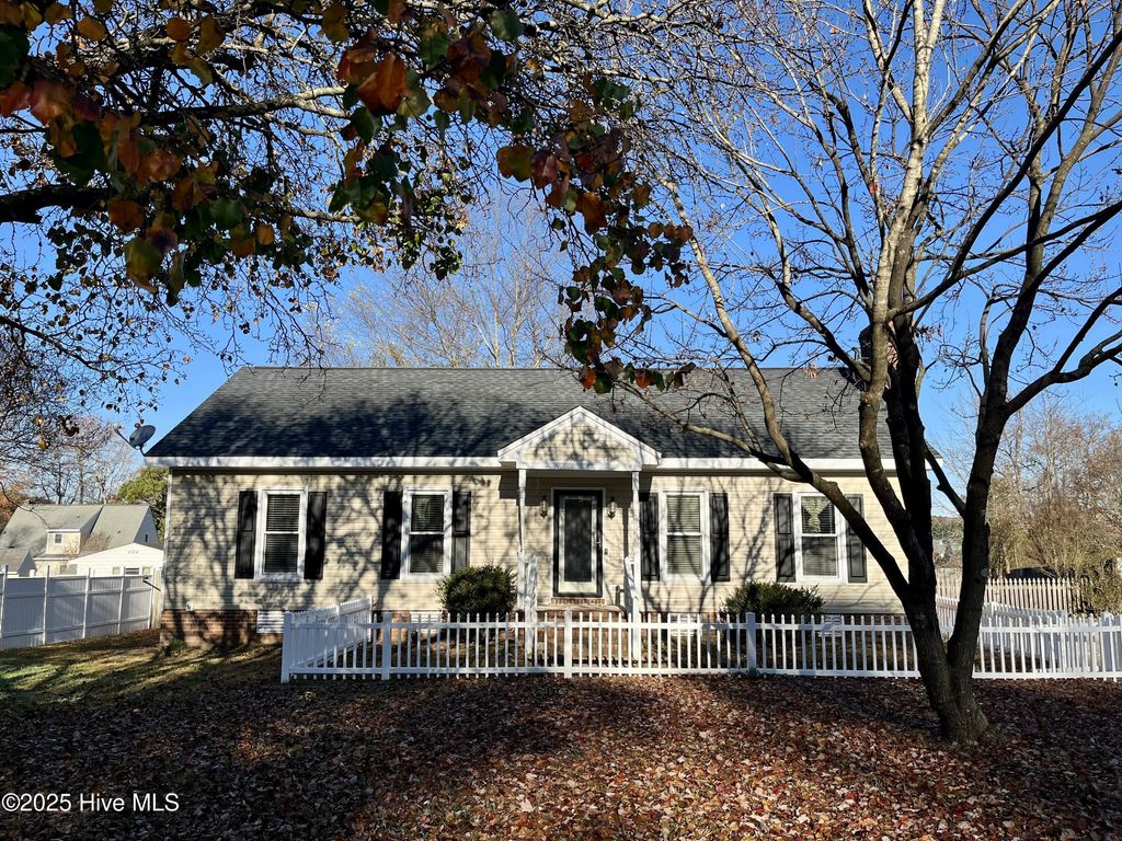 Photo of 3003 Kings Mill Walk N, Wilson, NC 27896 (MLS # 100542772)