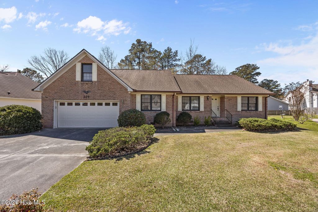Photo of 203 Mahaffey Court, New Bern, NC 28560 (MLS # 100562238)