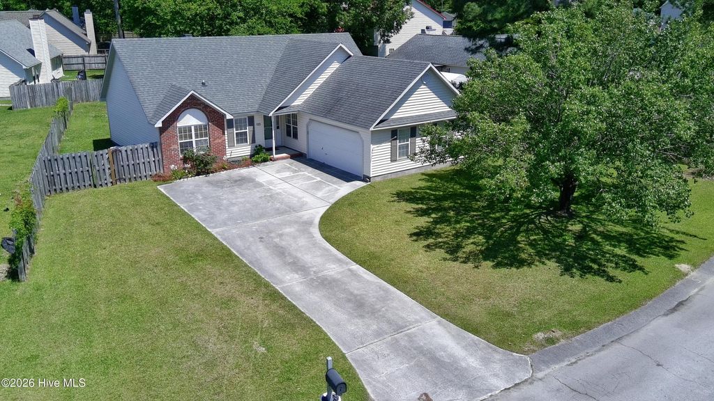 Photo of 122 Yellowwood Drive, Jacksonville, NC 28546 (MLS # 100572587)