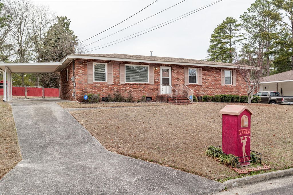 Photo of 1014 Mckenzie Street, North Augusta, SC 29841 (MLS # 550550)