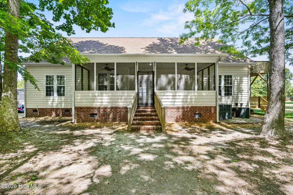 Photo of 905 Charleston Place, Sneads Ferry, NC 28460 (MLS # 100598335)