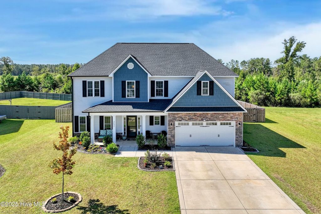 Photo of 257 W Broughton Lane, Rocky Point, NC 28457 (MLS # 100530262)