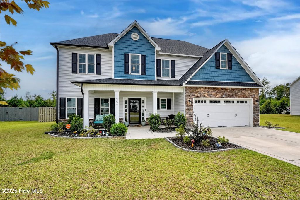 Photo of 257 W Broughton Lane, Rocky Point, NC 28457 (MLS # 100530262)
